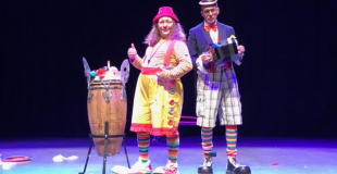 Duo de clowns pour l'arbre de Noël d'une mairie (60)
