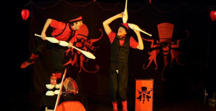 Spectacle burlesque pour un arbre de Noël à Lausanne